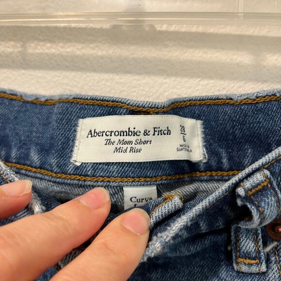Abercrombie & Fitch The Mom Short Mid Rise Curve Love Blue Sz 28 - Picture 3 of 7